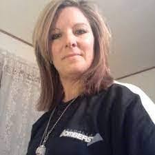 Tracy Bivins's Instagram, Twitter & Facebook