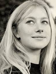 At what age will a woman's looks start to deteriorate, by conventional  Western standards?