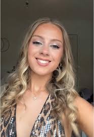 Caitlin Callaghan's Instagram, Twitter & Facebook