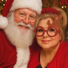 What are some weird smells that people actually like?