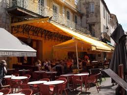 Although van gogh completed some of his masterpieces in arles and st remy de provence, he actually only lived there for about two and a half years. Les Lices Van Gogh Arles Restaurant Bewertungen Telefonnummer Fotos Tripadvisor