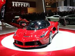But with the 246 gt, ferrari upped the game and included several specs lacking in the 206. Video Watch The Laferrari Hit 343 Km H