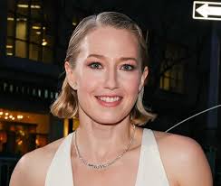 Carrie Coon Height, Age, Boyfriend, Husband, Children, Family, Biography »  StarsUnfolded