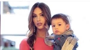 Orang islam sendiri bayak yak tutup aurat baru nak berjinak belajar islam dah kena tinggal dia muallaftak tahu bab ugama islam tak ada siapa nak ajar kasian. Tengku Ismail Leon Petra Jauh Di Mata Dekat Di Hati So Cute Youtube