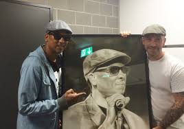 Steckt eine ideologie, die menschen zu gewalt treiben kann. Xavier Naidoo Portrait Mit Original Signatur Des Musikers