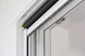 Insektenschutzrollo Von Neher Fur Turen Fenster Und Dachfenster