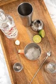 Love This Moscow Mule Kingstvodka Cocktail Recipe Get The Recipe Now In 2020 Alcohol Drink Recipes Refreshing Cocktails Ginger Peach