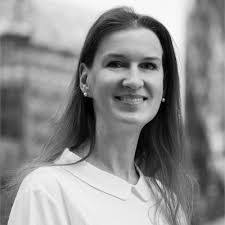 Madeleine Rasmussen's Instagram, Twitter & Facebook