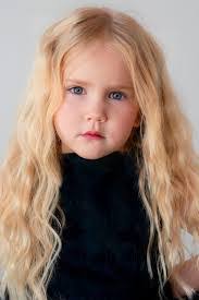 Emily Katherine's Instagram, Twitter & Facebook