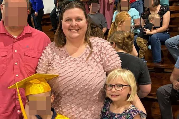 Mother and Daughter Killed, 4 Children Injured in Collision While Driving Home from Girl Scouts Trip