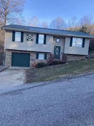 1031 Meadow Ct, Wayne, WV 25570