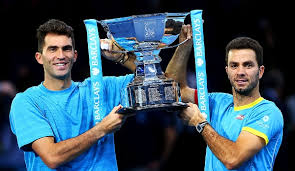 Find the perfect jean julien rojer stock photos and editorial news pictures from getty images. Jean Julien Rojer Und Horia Tecau Kronen Ihre Erfolgssaison Tennisnet Com