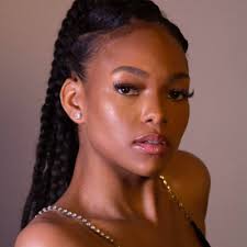 Great New Music! Meet Singer/Songwriter Sasha Laine