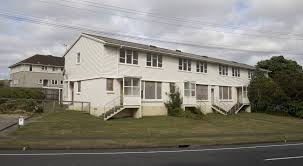 Nz Herald Breaking News Latest News Business Sport And Entertainment In 2020 Large Backyard House Styles Social Housing