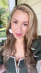 In case you need to hear it today… the Universe has your back. 🤍  #happywednesday