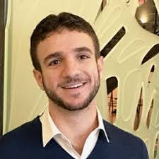 Isaac Esses's Instagram, Twitter & Facebook