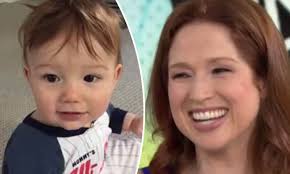 Ellie kemper on monday apologized for taking part in the 1999 veiled prophet ball in st. Ellie Kemper Shares Photo Of Baby James On The Today Show Daily Mail Online