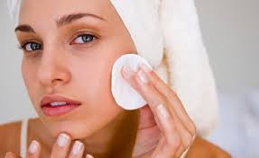 Se aplica o bucata de panza deasupra. Masca De Fata Cu Nucsoara Si Scortisoara Despre ViaÈa Din Romania