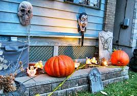 En effet, c'est une des fêtes qui vous prédispose à utiliser votre imagination pour créer des choses magnifiques et embellir votre maison. Decoration Halloween 50 Idees Pour L Exterieur Et L Interieur De La Maison