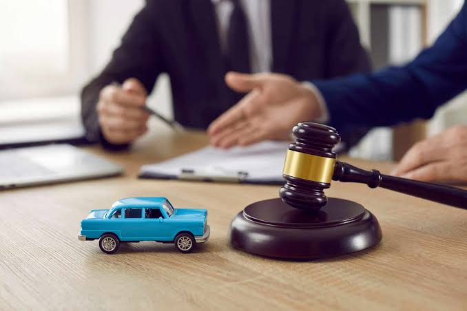 How Much Does a Traffic Lawyer Cost? (2026)