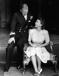 Britain�s position in the world, her economy, and the very shape and structures of society have all been transformed and many traditional institutions have suffered in the process. Queen Elizabeth Prinz Philip Das Ist Ihre Liebesgeschichte Gala De
