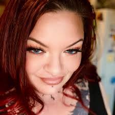 Stephanie Coan's Instagram, Twitter & Facebook