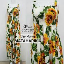 Bunga matahari tertiup angin / menghadap matahari bertumbuh dan mekar / ke langit biru yang tiada berbatas / kedua tanganku direntangkannya / meskipun diterpa. Baju Chantik Bunga Bunga Matahari Anggun Mekar Di Taman Facebook