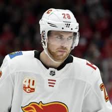 The winnipeg jets are flying high while the calgary flames are watching their playoff hopes flicker as the rivals prepare for a trio of meetings starting on friday. Calgary Flames Vs Winnipeg Jets Prediction 1 14 2021 Nhl Pick Tips And Odds
