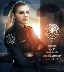 Lo que en el pasado fueron los estados unidos, ahora es una nación llamada panem: Commander Lyme Hunger Games Hunger Games Movies Hunger Games Mockingjay