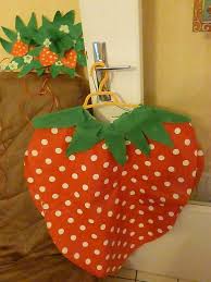 Costume Fraise Pour Le Carnaval Fruits Et Legumes Elenitsa Costume Fraise Deguisement Fruit Carnaval