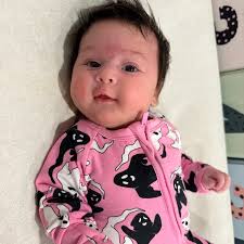 Tahenie's journey 1/2 How gorgeous is this little lady 🥰 We are so  delighted to have helped sweet Evelyn arrive into the world to her mum  Tahenie and dad George. As always