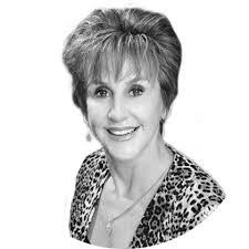 Gussie Wyatt's Instagram, Twitter & Facebook