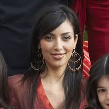 Anastasia beverly hills contour kit. This Before They Were Famous Kardashian Family Portrait Is Amazing Young Kim Kardashian Kim Kardashian Before Kardashian