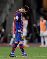 Lionel messi received the 2nd red card of his career against chile! Bleacher Report On Twitter Lionel Messi Was Sent Off With A Red Card For The First Time In His Barcelona Career In Their 3 2 Spanish Super Cup Final Loss To Athletic Bilbao
