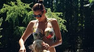 Matka, žena svého muže a především člověk,který si jde za svými sny!💋 27yo founder & ceo @pinkhorse.cz 🏆 spolupráce: Ornella Koktova Tohle Snad Zadna Influencerka Neprekona Vnadna Ornella Koktova Skace Do Bazenu Zaver Ale Patril Jine Hvezde Super Cz