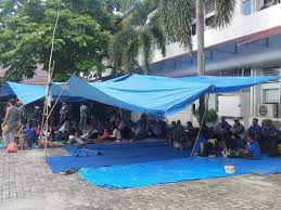 We did not find results for: Hak Para Buruh Pt Padasa Enam Utama Tak Juga Dipenuhi Fsbsi Dirikan 10 Unit Tenda Di Halaman Kantor Disnaker Riau Kabar Daerah Riau