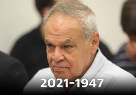 רוני דניאל, מוותיקי ובכירי הכתבים בחברת חדשות 12, הלך היום (שני) לעולמו בגיל 73 בביתו מהתקף לב. Clwcipqbpgzb4m