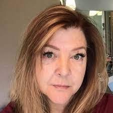 Anne Nalepa's Instagram, Twitter & Facebook