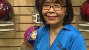 Schultz scores big, leads women's charge