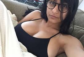 Former adult star trolled for controversial instagram post