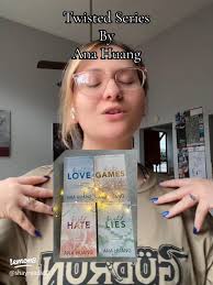 A Comprehensive Review of Ana Huang's Twisted Series