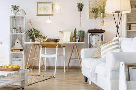 The house was built in 1989, and had an architectural style that i can only describe as 'cape cod meets french chalet,' caron remembers. 21 Antique Vintage Home Decor Ideas Extra Space Storage