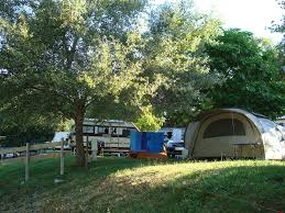 A 10h pour la météo arreau, le temps devrait être relativement beau, en alternant cependant avec quelques nuages. Camping Municipal D Arreau Campings Mobil Homes A Arreau Guide Toulouse Pyrenees