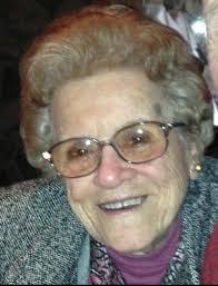 Arlene Lindsay's Instagram, Twitter & Facebook