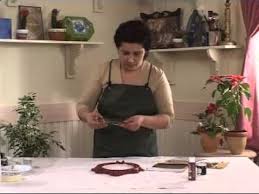 Daha sonra kapağı çıkararak kalemin ucunu uç boya ile kaplanana kadar zemine bastırarak. Altin Varak Teknigi Ahsap Boyama Teknikleri Youtube