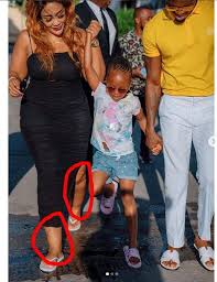 1,440 likes · 624 talking about this. On Zooming This Photo Of Zari Hassan Netizens Notice Something Odd About Her Legs Kdrtv
