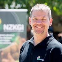 70+ perfiles de «Gavin»