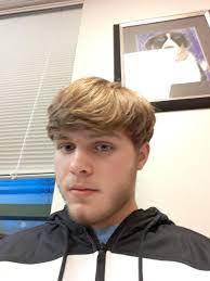 How Do I Fix My Hair? It Looks Like A Bowl Cut To Me... : R/Malehairadvice