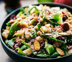 Salade Sante Au Quinoa Pommes Et Amandes Recette Salade Sante Recette Facile Recette Lunch