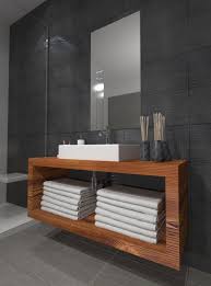 La scelta giusta per arredare il tuo nuovo bagno per lavabo da appoggio con il design italiano. Mobile Bagno In Legno Bagno Sospeso Di Design In Offerta
